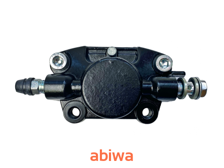 ZACISK HAMULCA TYŁ PRAWY ATV200 - rozstaw 52mm M8/M10 CZARNY